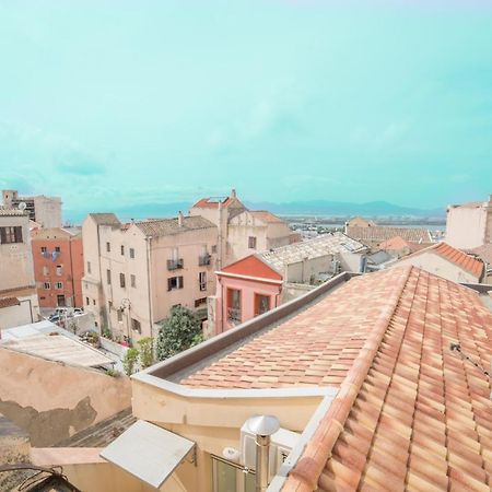 Appartamento Genovesi . Intero Apt . Wifi . Ac Cagliari Dış mekan fotoğraf