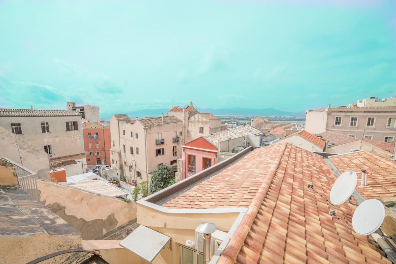 Appartamento Genovesi . Intero Apt . Wifi . Ac Cagliari Dış mekan fotoğraf